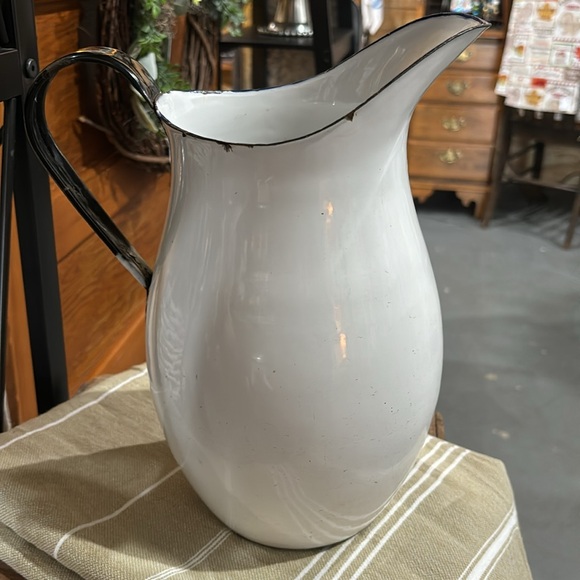 Vintage antique white enamel pitcher. 11 in high - Picture 4 of 5